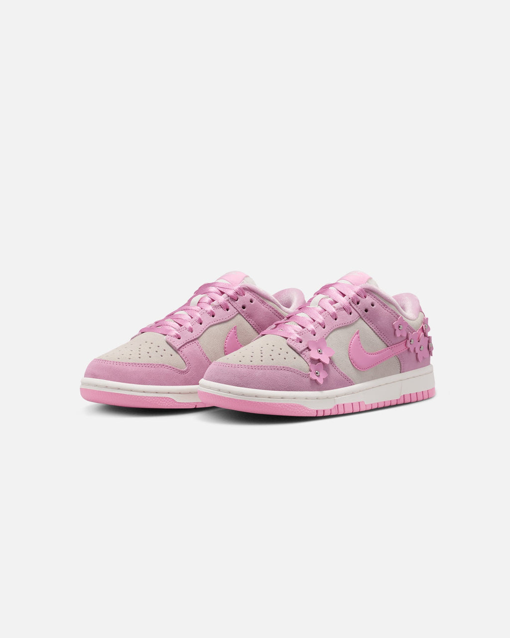 Nike Women's Dunk Low SE Pink