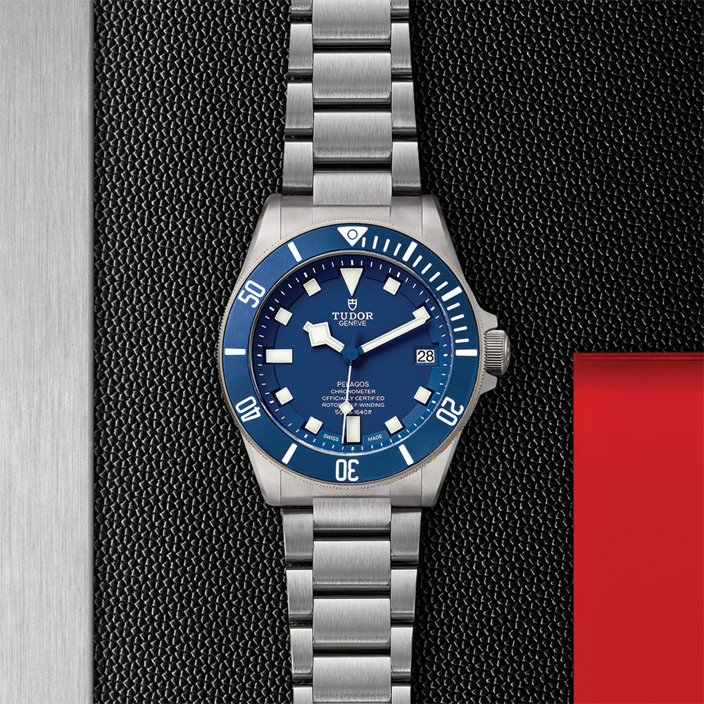Pelagos Titanium 42mm - Blue, Ceramic Bezel on Bracelet w/ Extra Rubber Strap