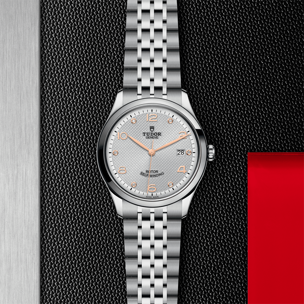 1926 39mm - Silver, Diamond-Set on Bracelet