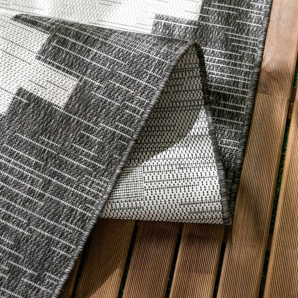 Djugun Outdoor Rug
