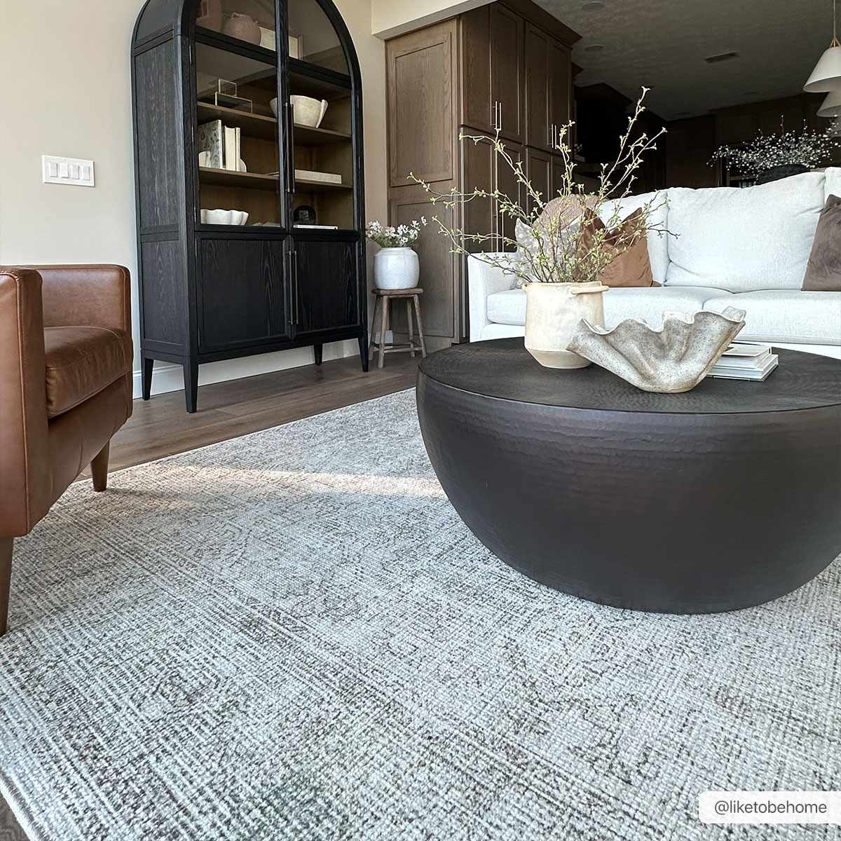 Margot Machine Woven Becki Owens x LIVABLISS BOSC-2302 Area Rug