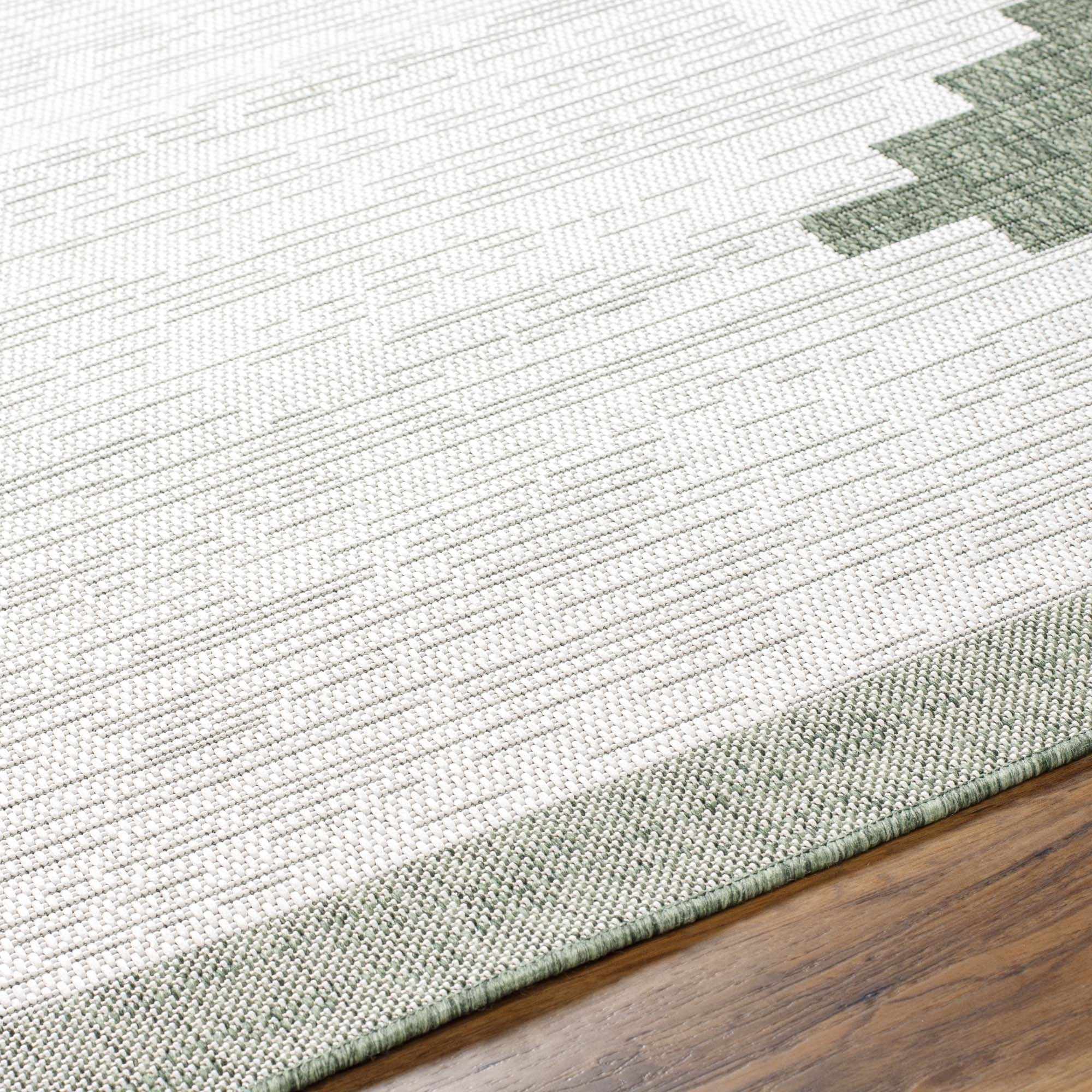 Djugun Green Performance Outdoor Rug