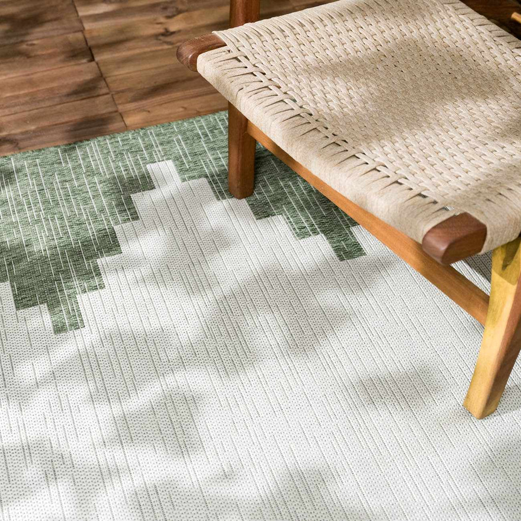 Djugun Green Performance Outdoor Rug