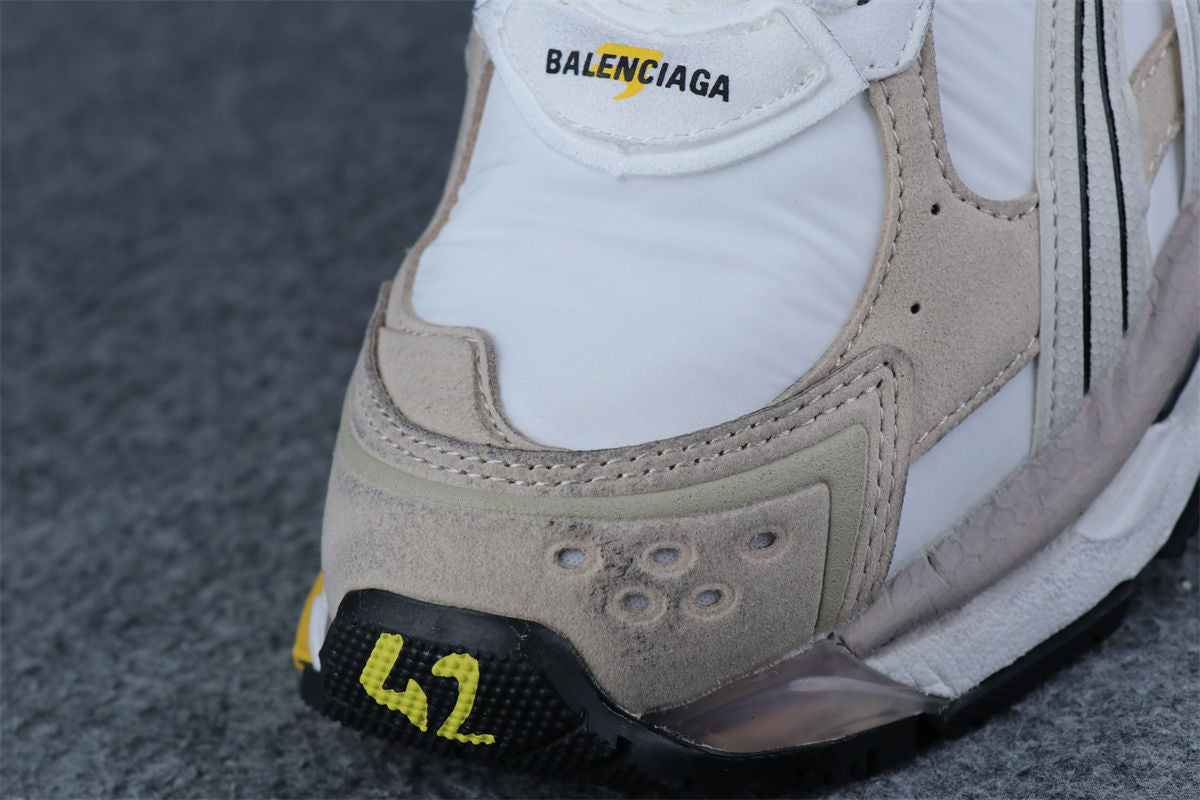 Balenciaga Wmns Runner Sneaker 'Beige'