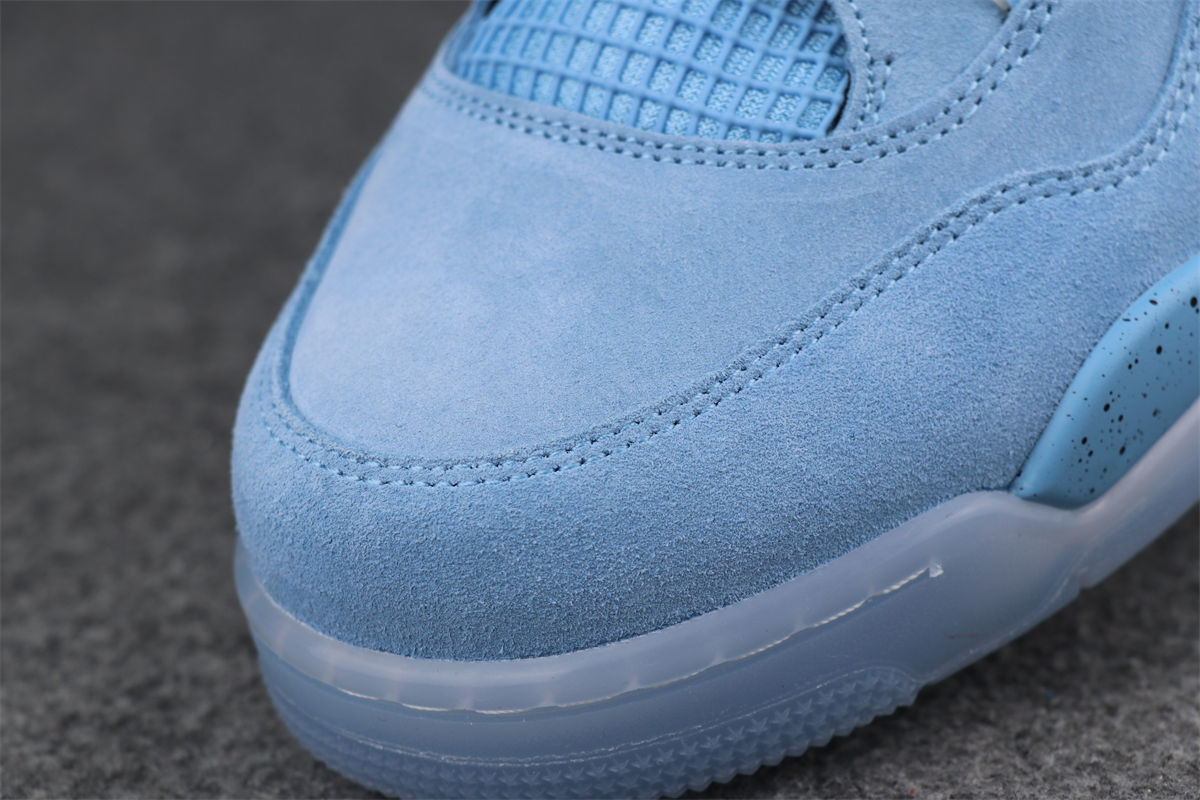 Air Jordan 4 Retro 'UNC Football' PE