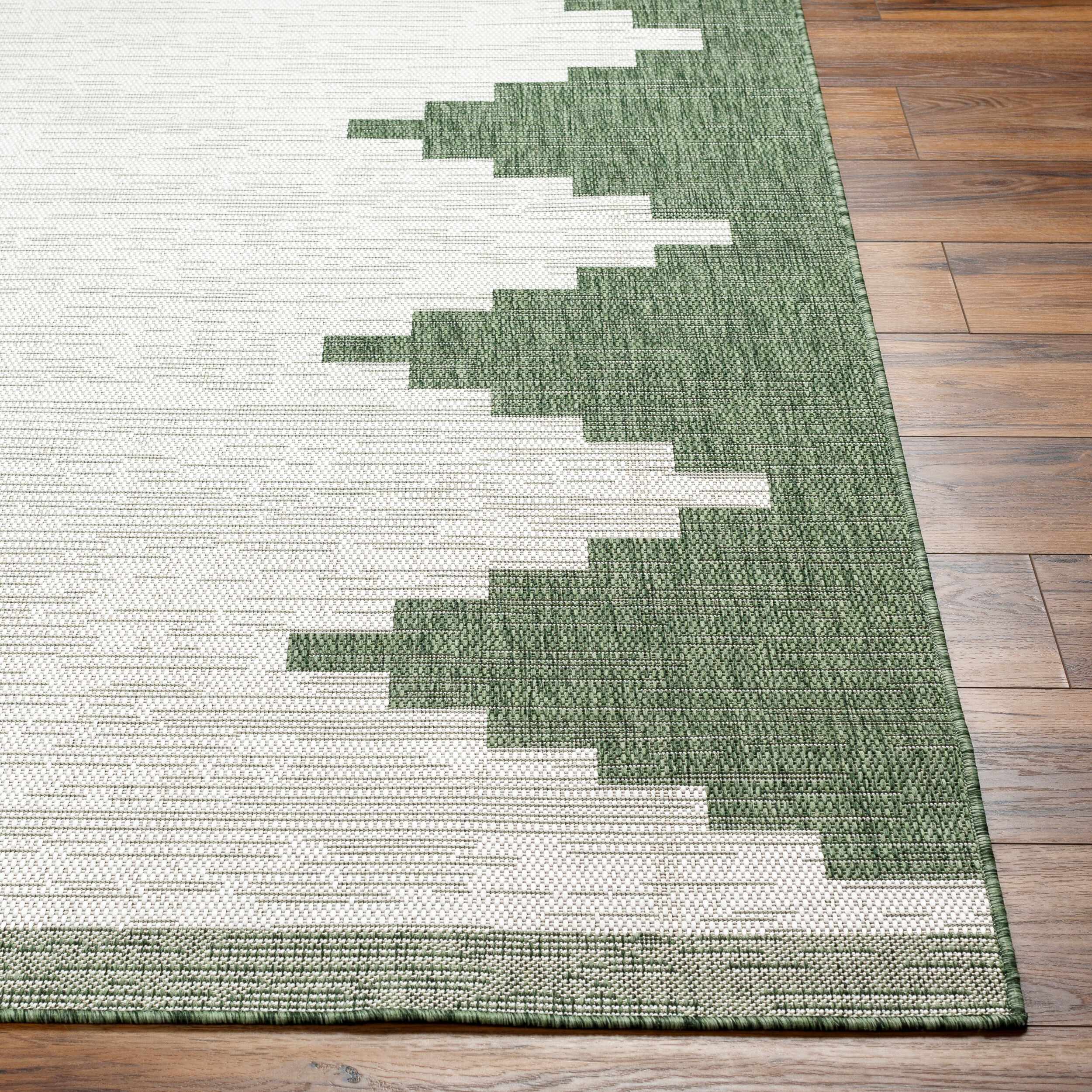 Djugun Green Performance Outdoor Rug