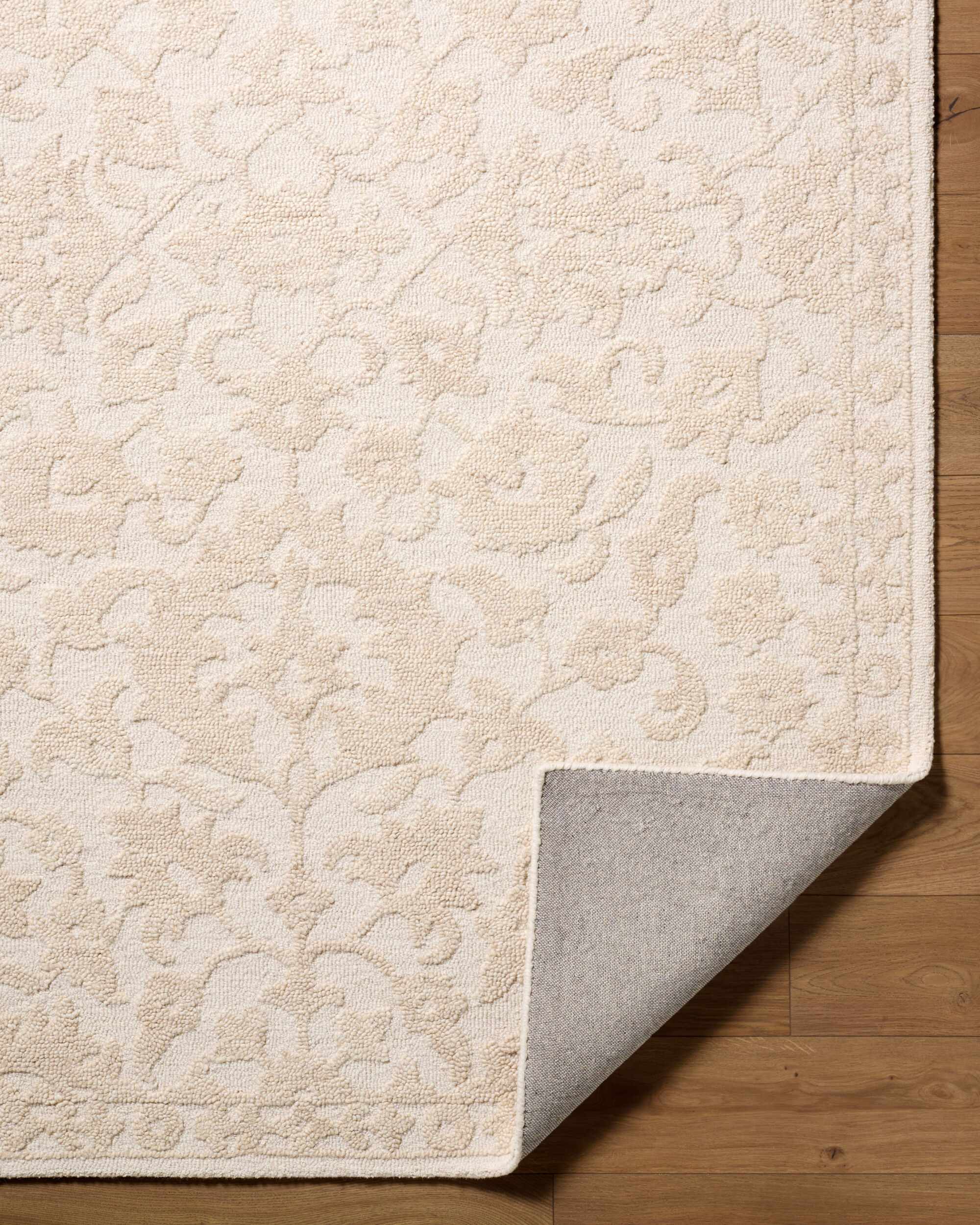 Eligia Hybapi Traditional Handmade Area Rug