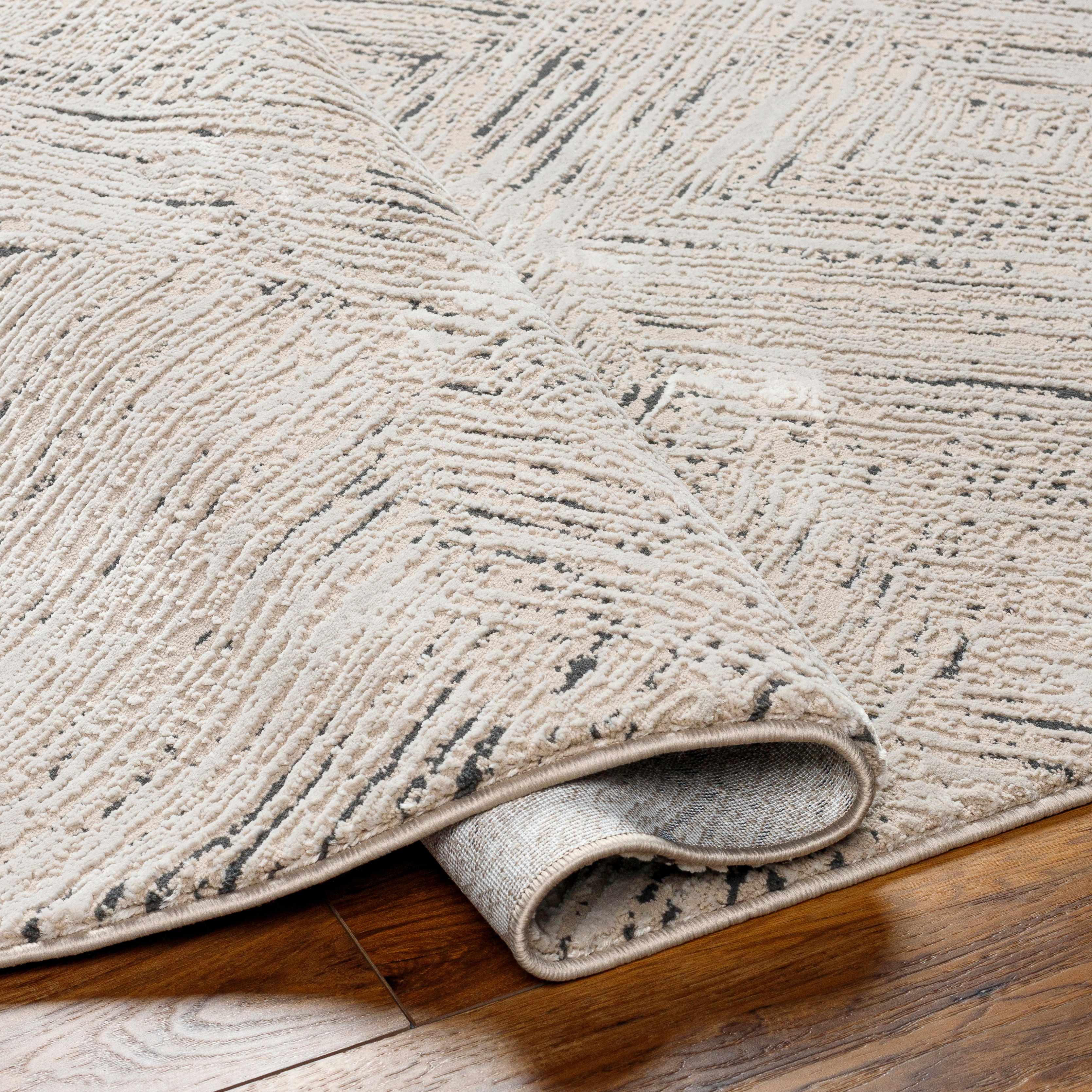 Garza Diamond Textured Washable Rug