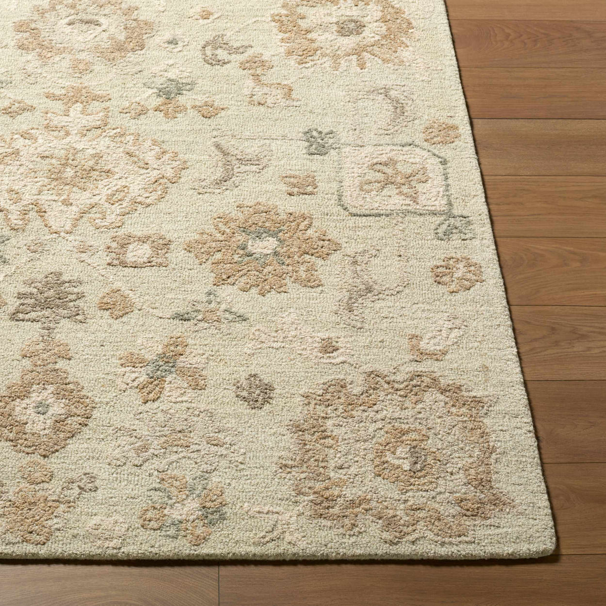 Kyvyne Traditional Handmade Area Rug